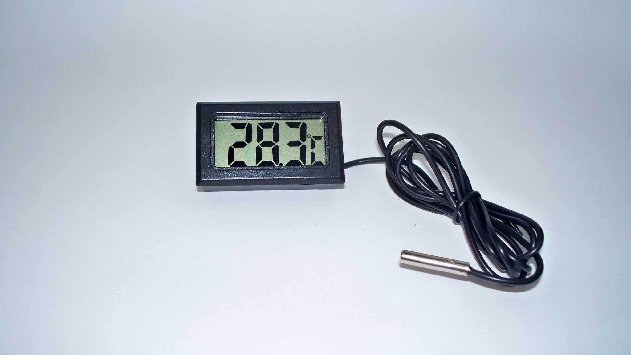 Termometr elektroniczny z sondą -50 +110 stopni C