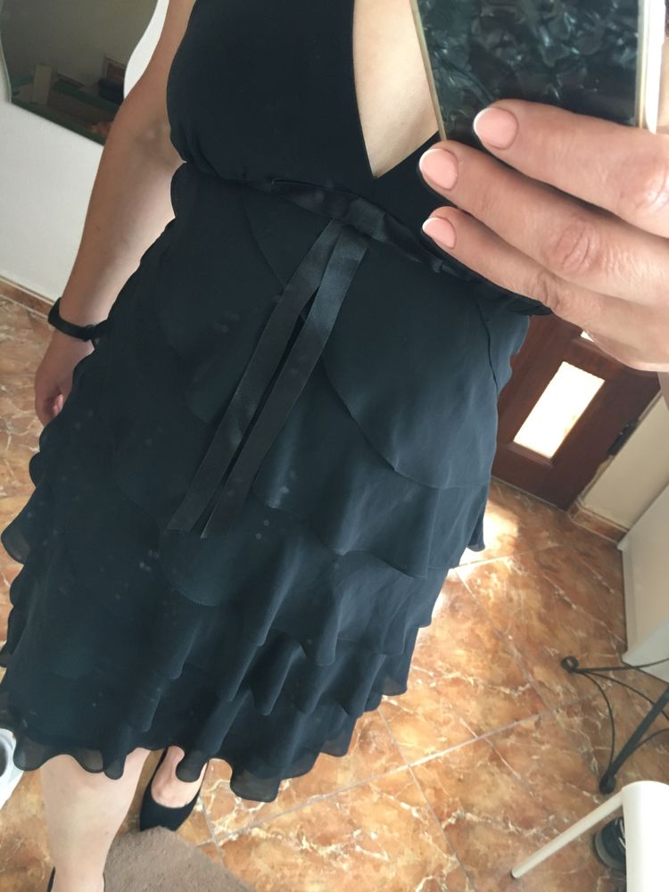 Śliczna sukienka L galbanki czarna wiązana na szyi