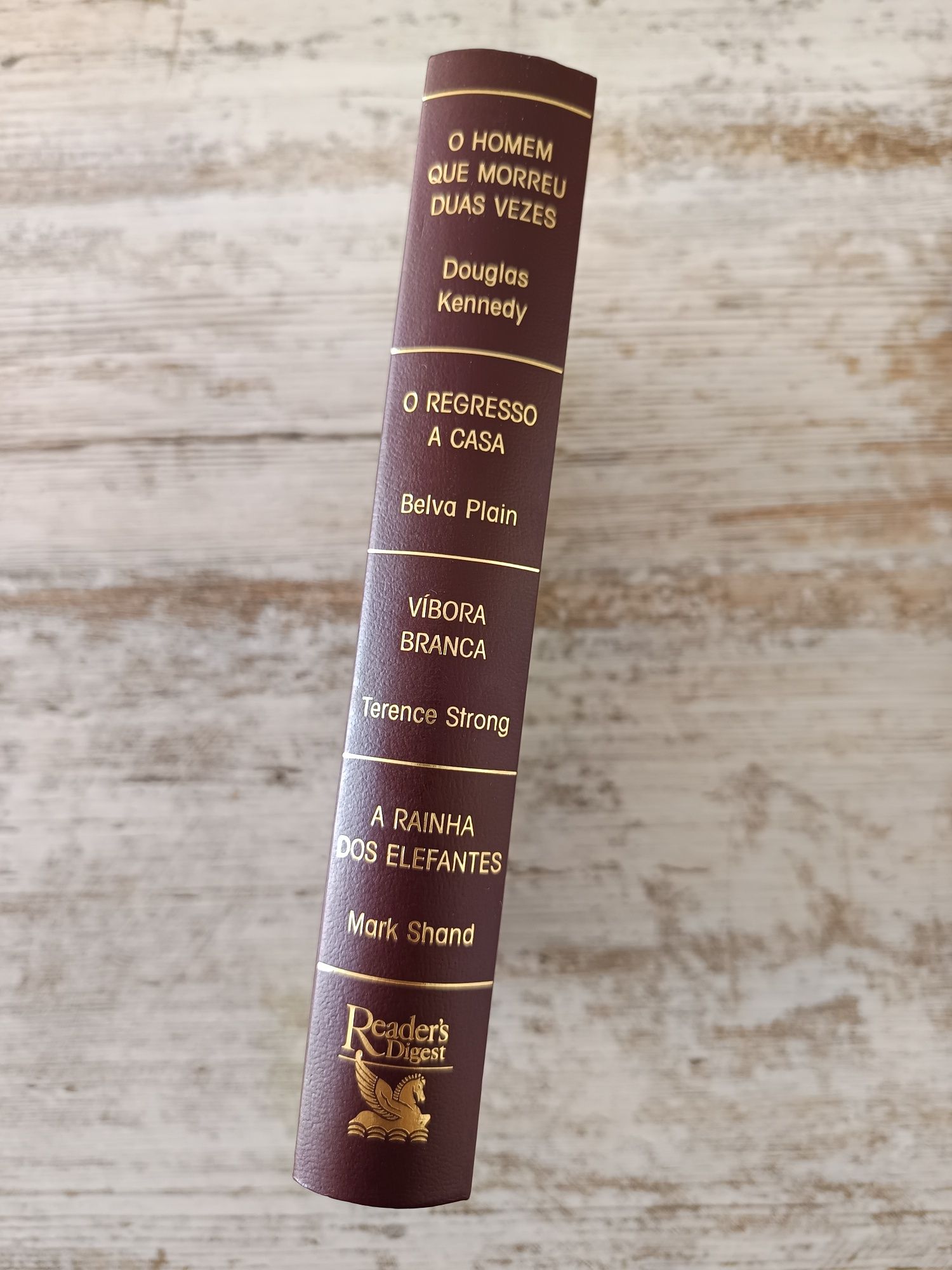 Selecções do Livro Readers Digest

Livros seleccionados e condensados