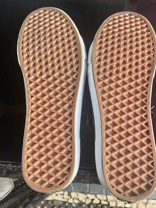 Tenis vans originais como novos