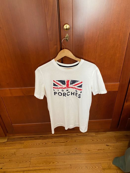 T shit lion of porche London S