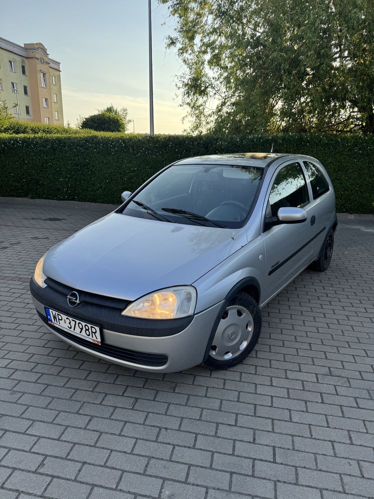 Opel Corsa C 1,0 2001r