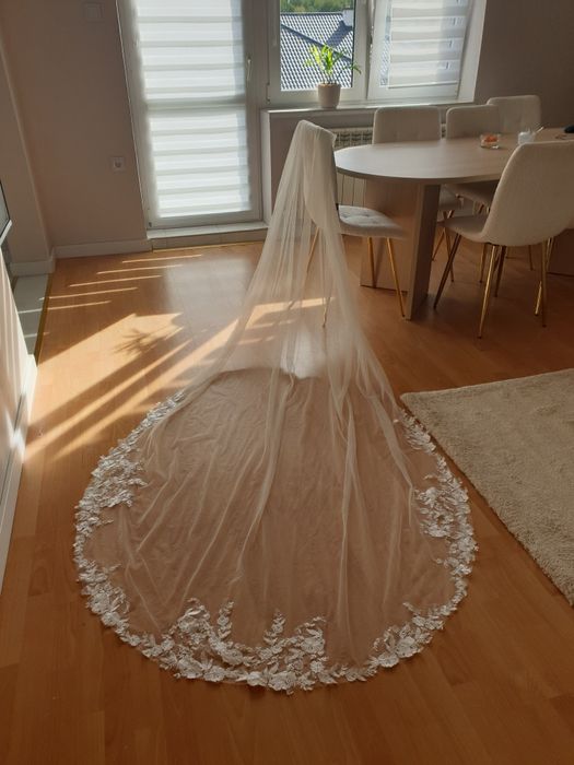 Welon ślubny katedralny