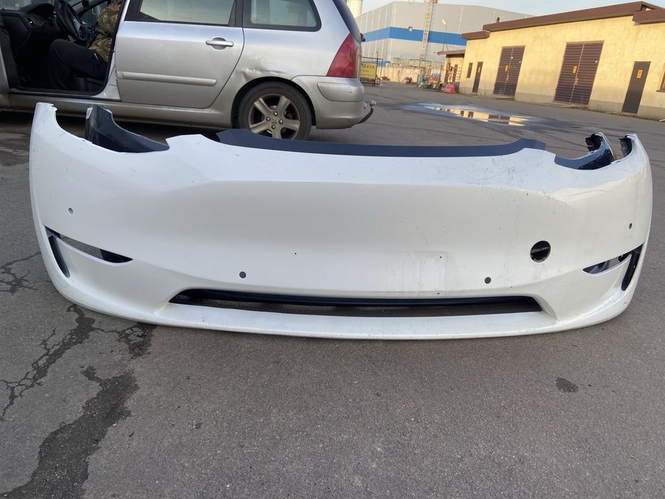 Бампера Tesla Model 3 18-22 / Y 20-22 /  Y 22+ / Highland / Juniner