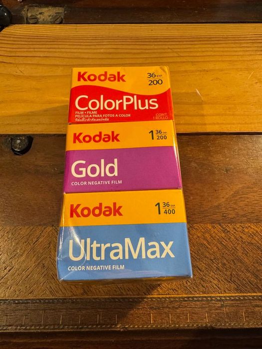 Pack 3 Rolos 35mm (Kodak ColorPlus 200 + Gold 200 + UltraMax 400)