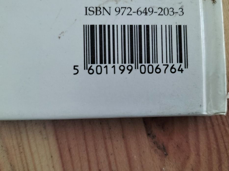 Livro " Família dos Chimpanzés'