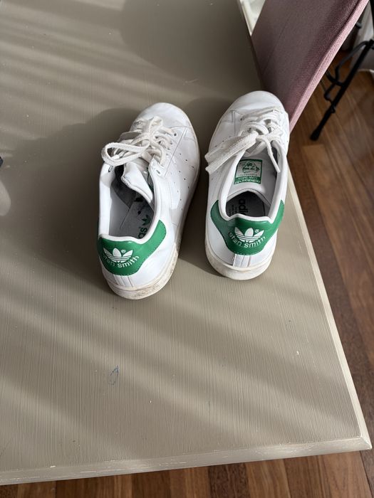 Tenis adidas stan smith , praticamente novos , n 43