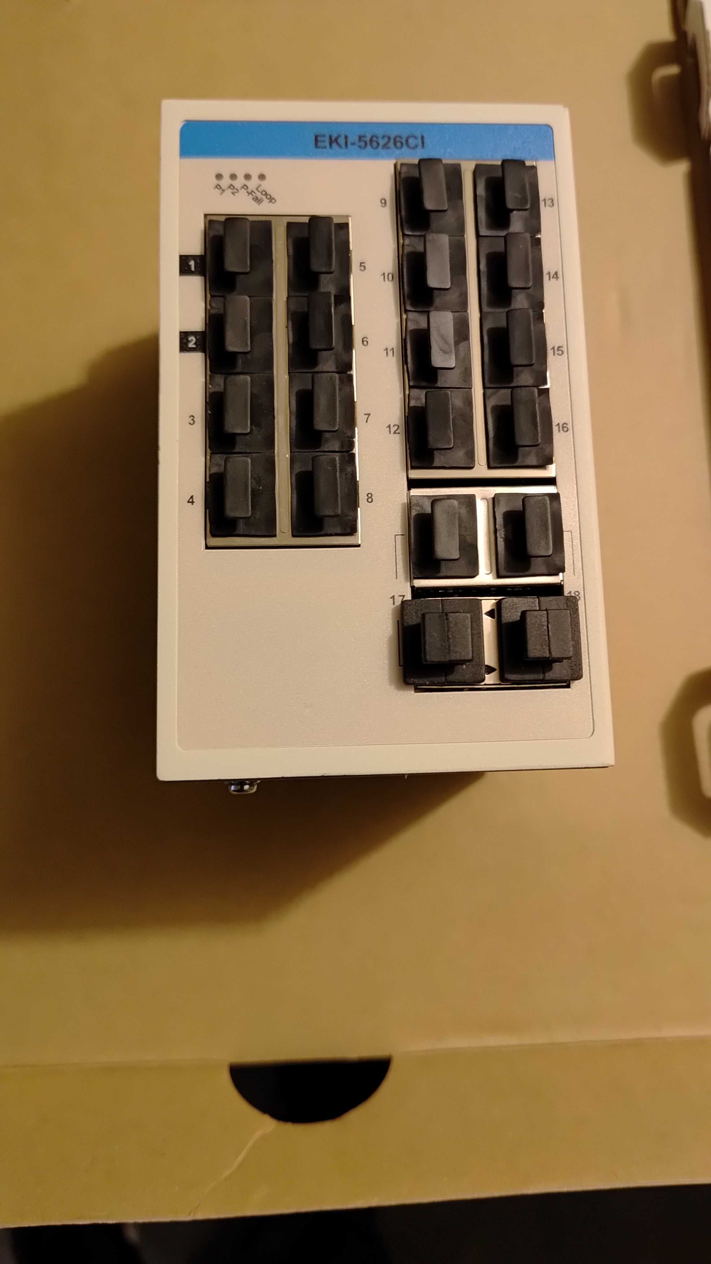 Switch przemysłowy EKI-5626CI