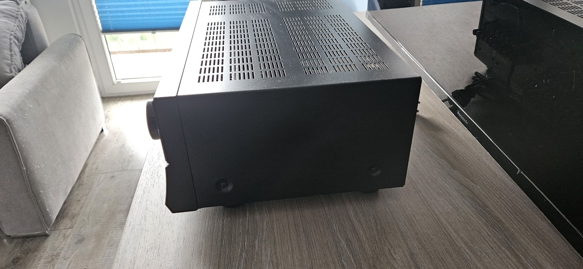 Amplituner Onkyo TX SR 607