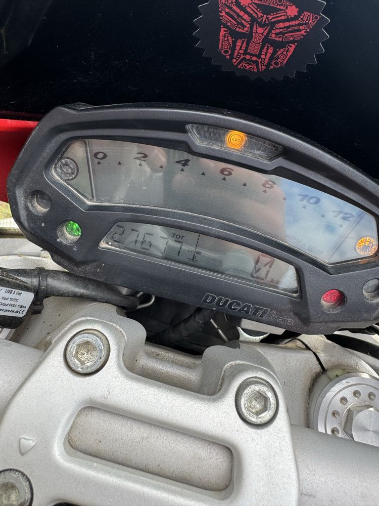 Ducati monster 796
