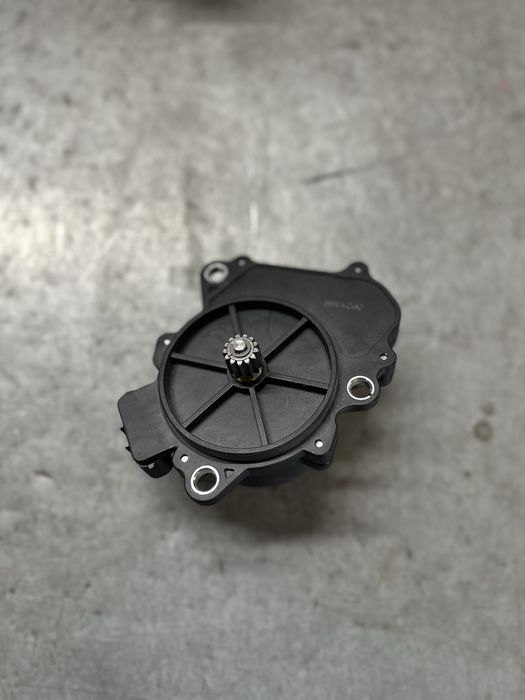 Оригінальний сервопривід актуатор передній квадроциклів Segway Snarler