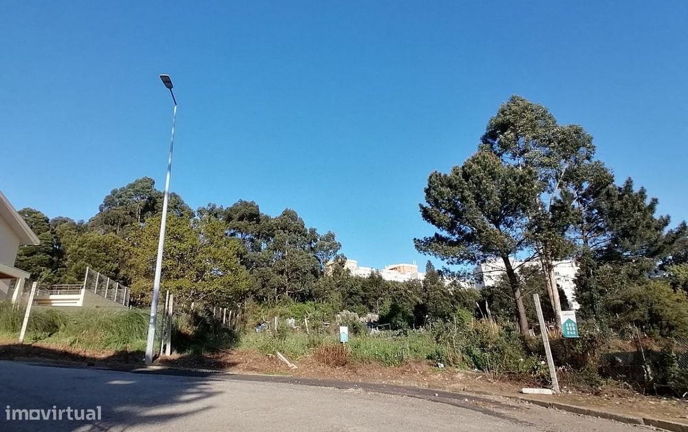 Terreno em Mafamude - Gaia, para Moradia independente