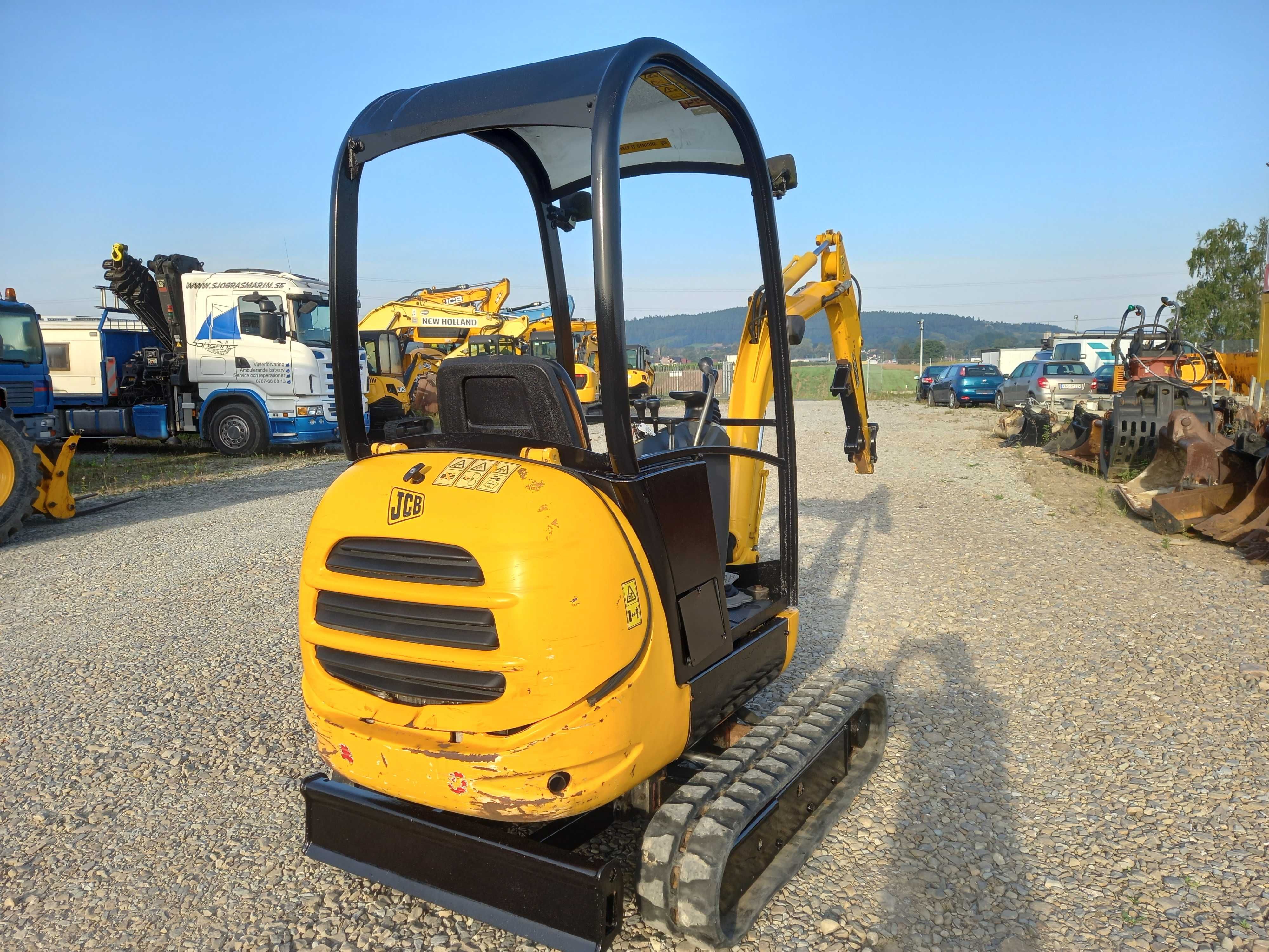 мини-экскаватор JCB 8018