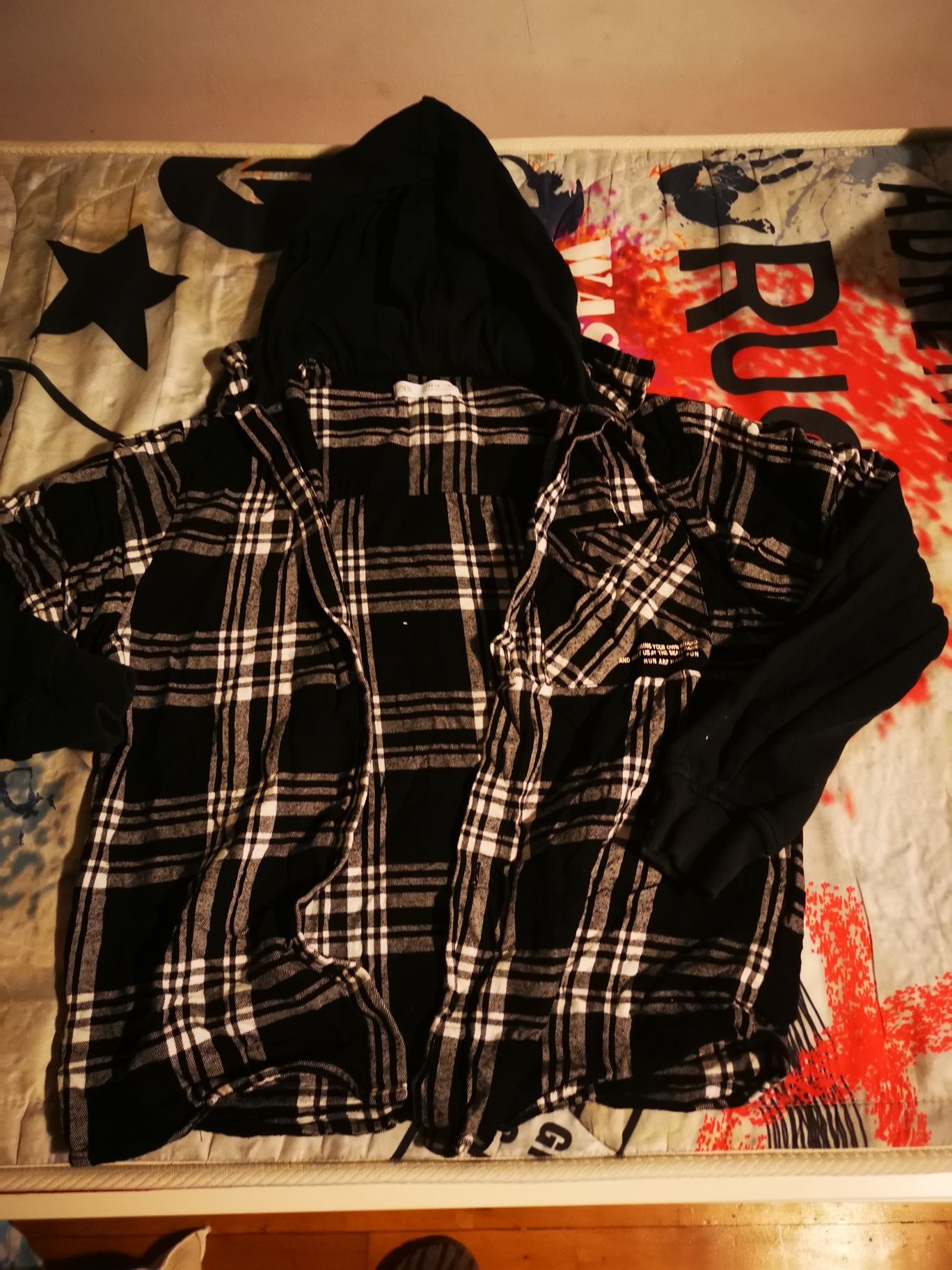 Camisa xadrez preta e branca zara 13/14