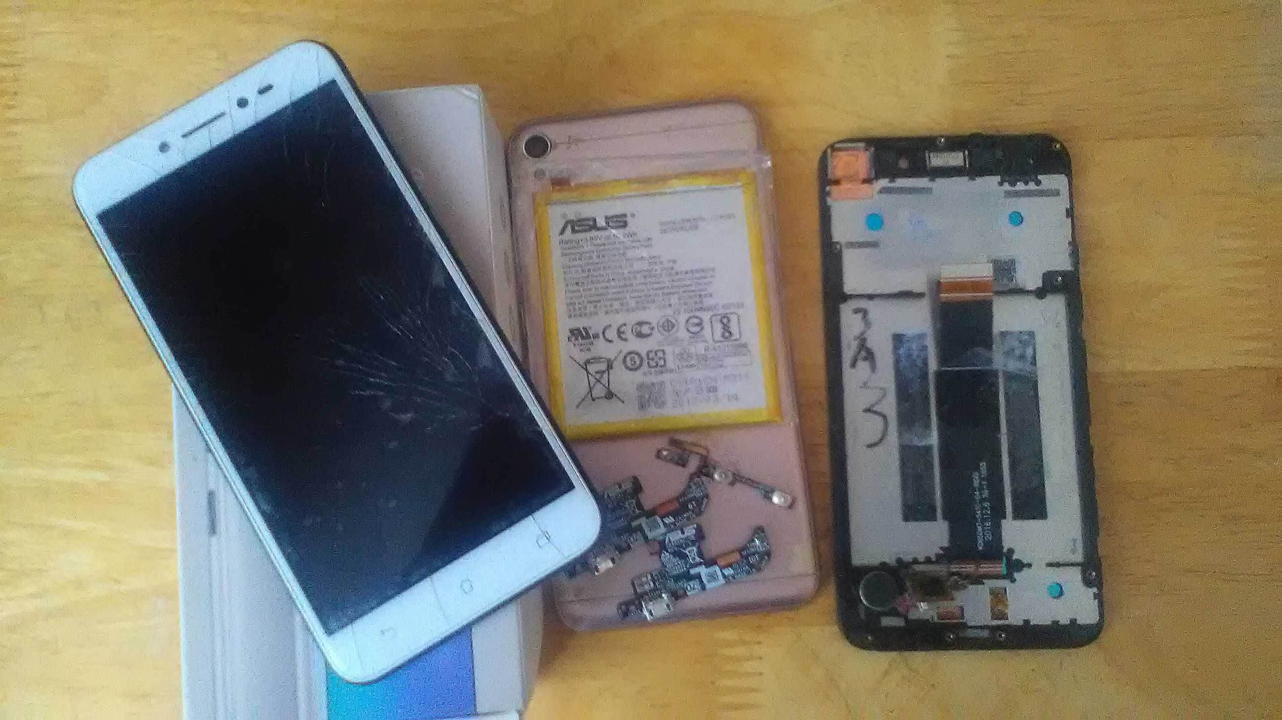 Telefon ASUS Zenfone