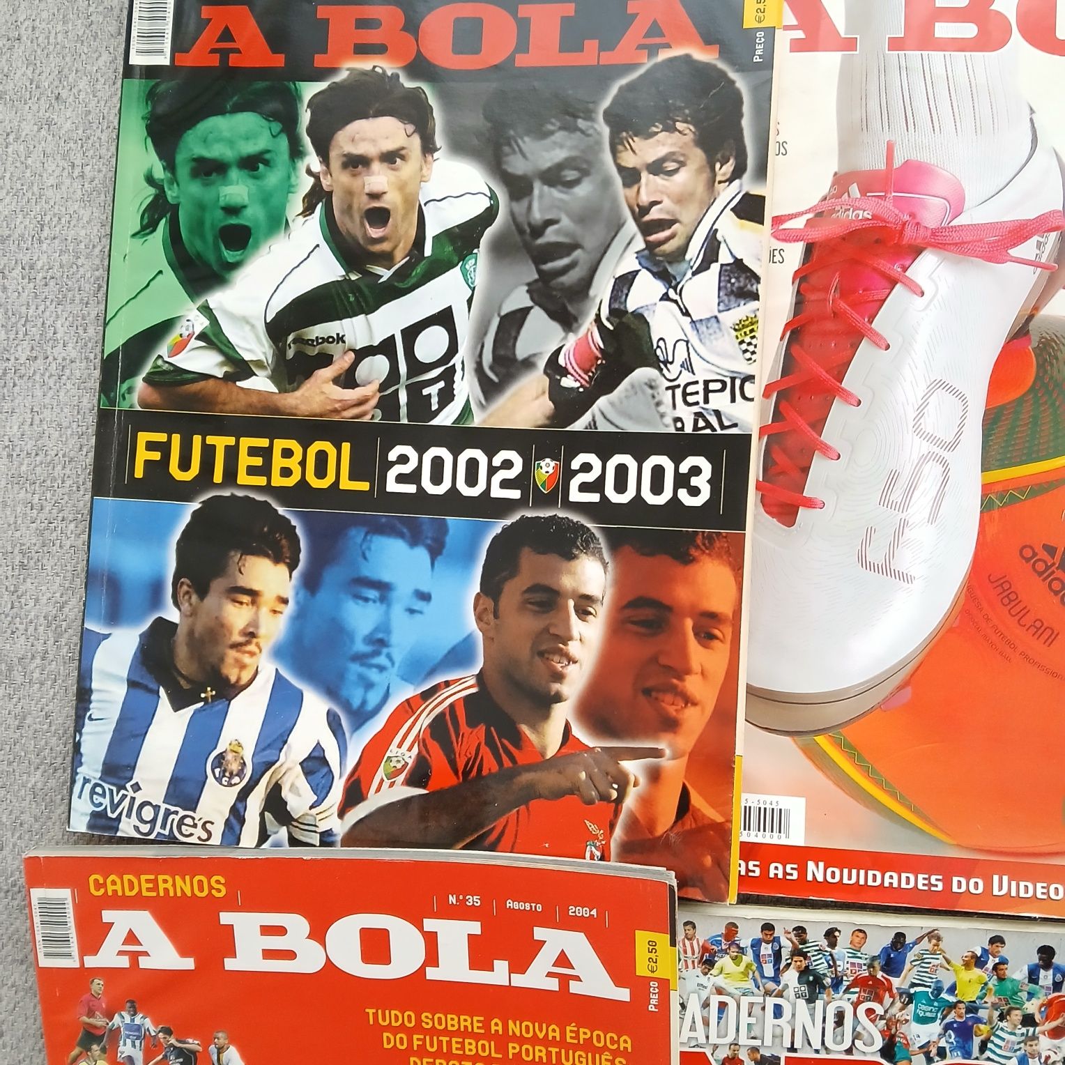 Cadernos anuais A Bola