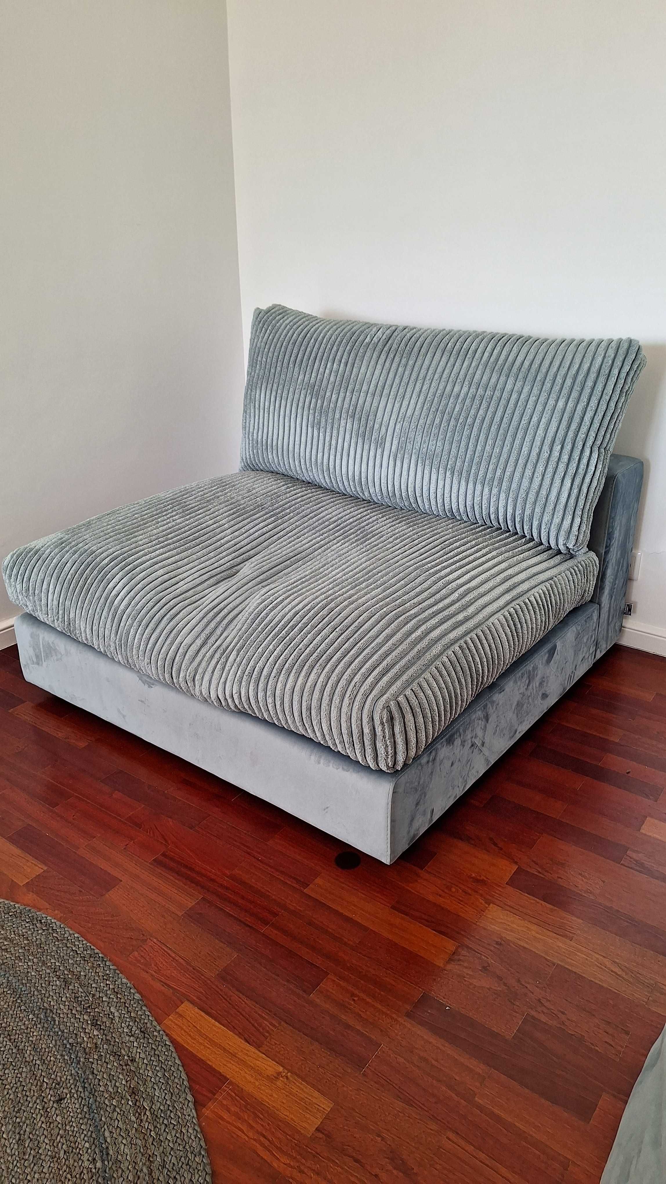 Módulo de sofá sem braços FLUFFY (TAKANAP)