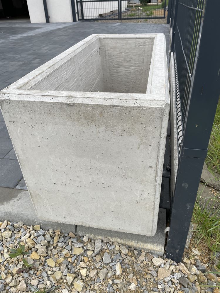 Donica betonowa ogrodowa