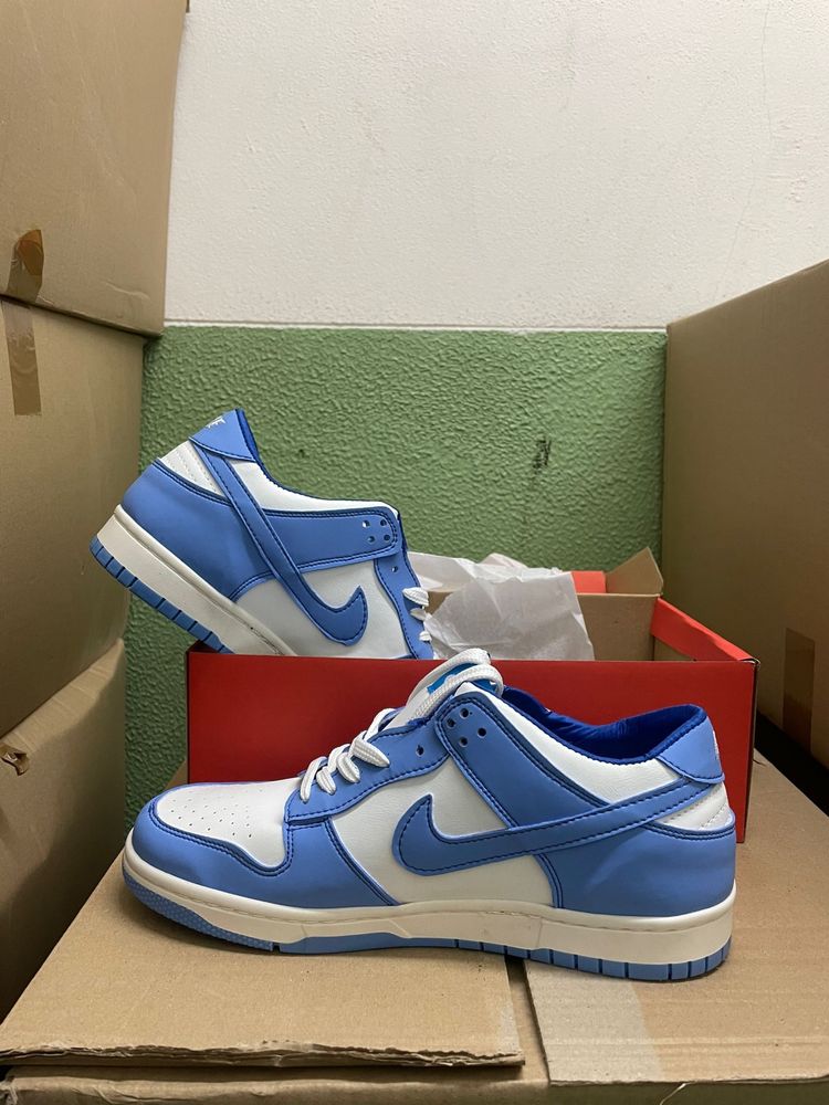 Nike dunk azul e branco