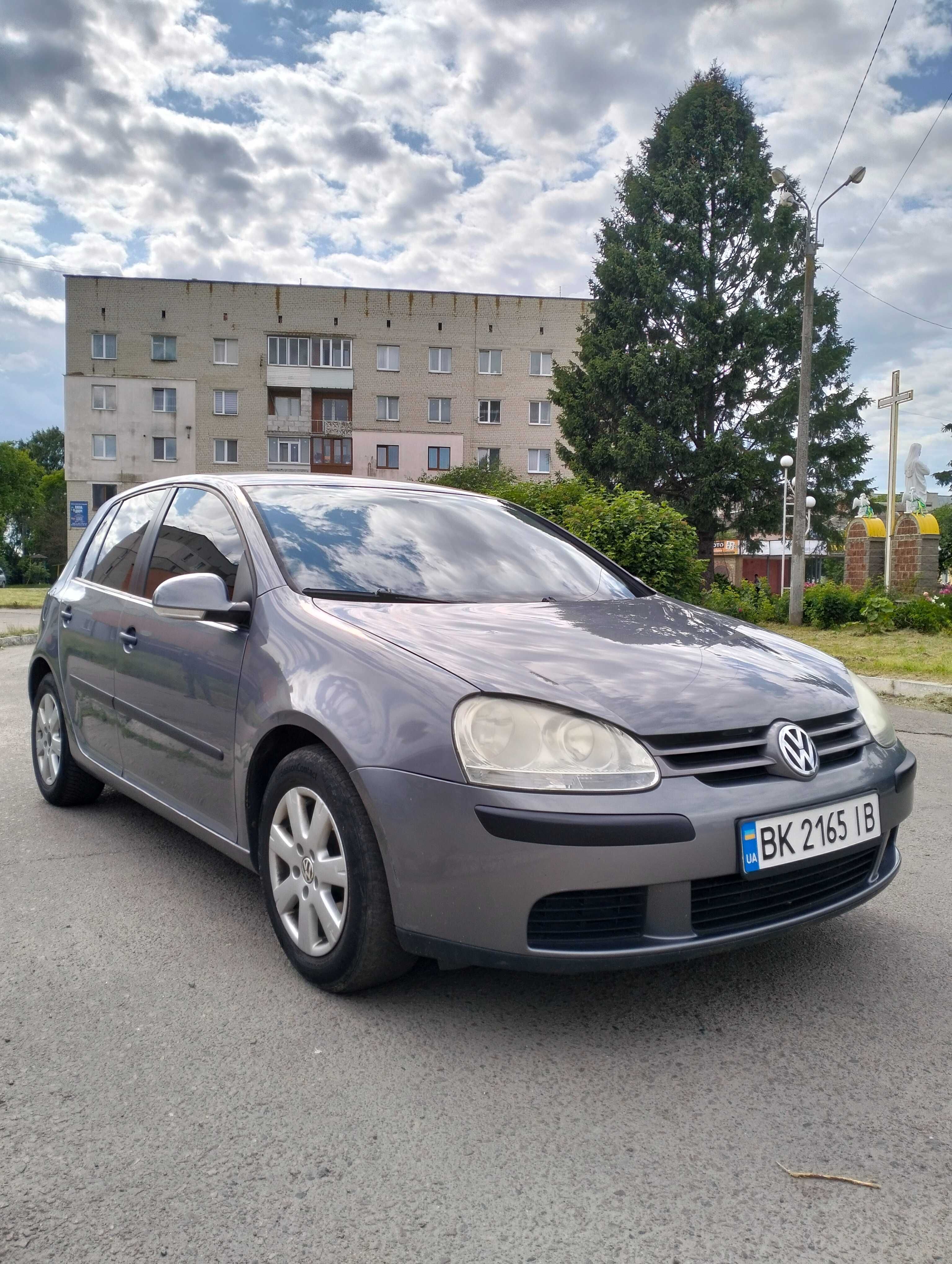 Автомобіль GOLF 5