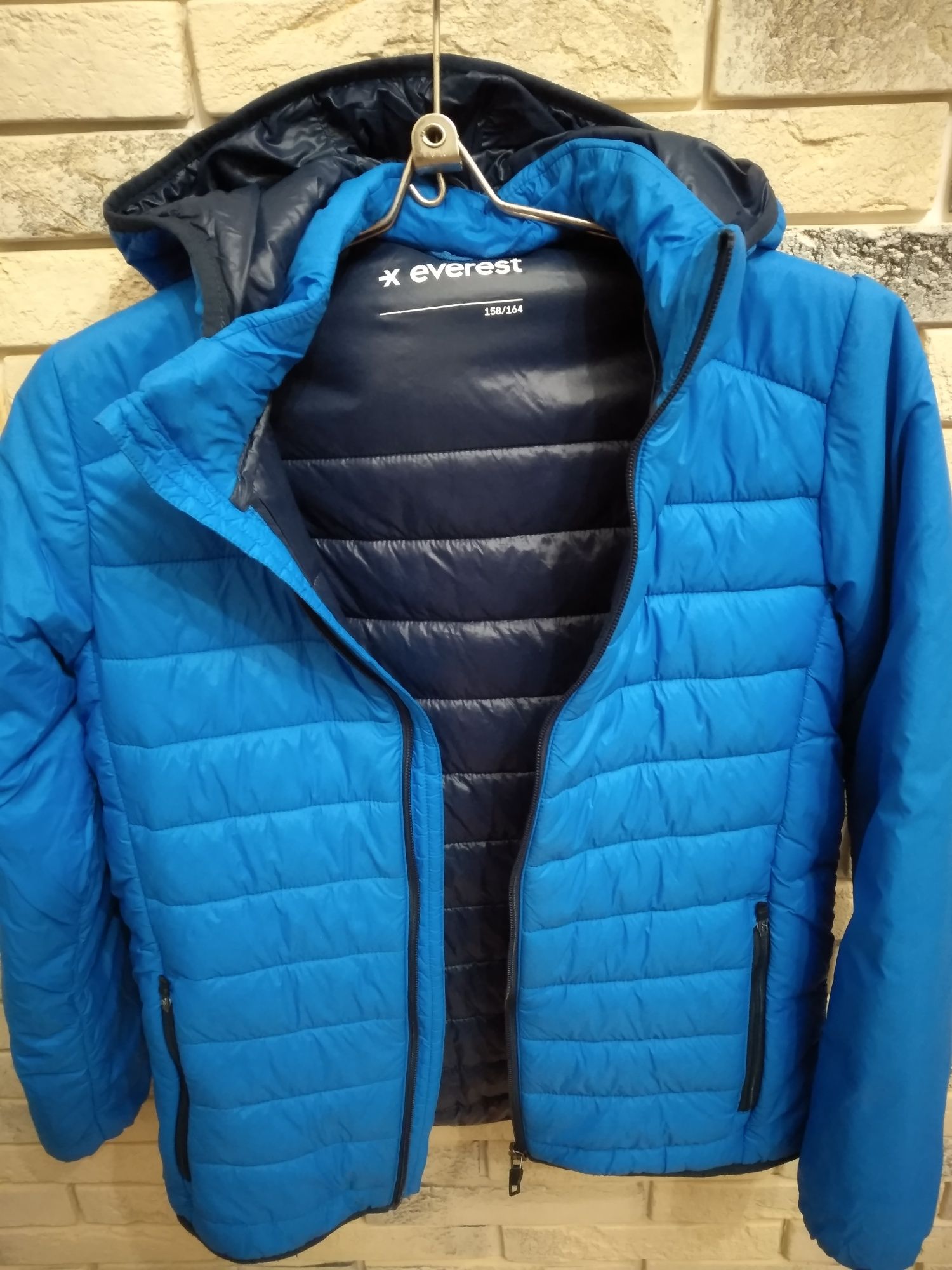 Куртка Everest на весну для хлопця 158-164р нa 11-13 років.