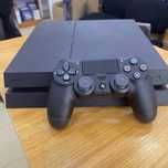 Playstation 4 + 11 jogos + disco externo + 2 comandos