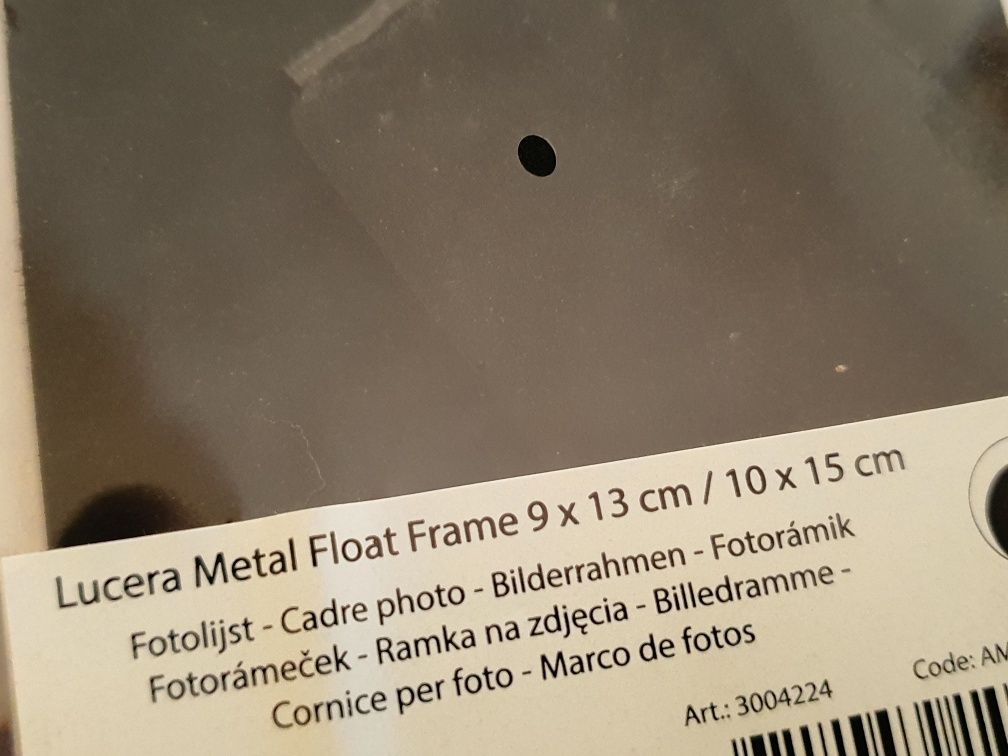 Dobra cena metalowa ramka na zdjecia z możliwością zawieszenia lub pos