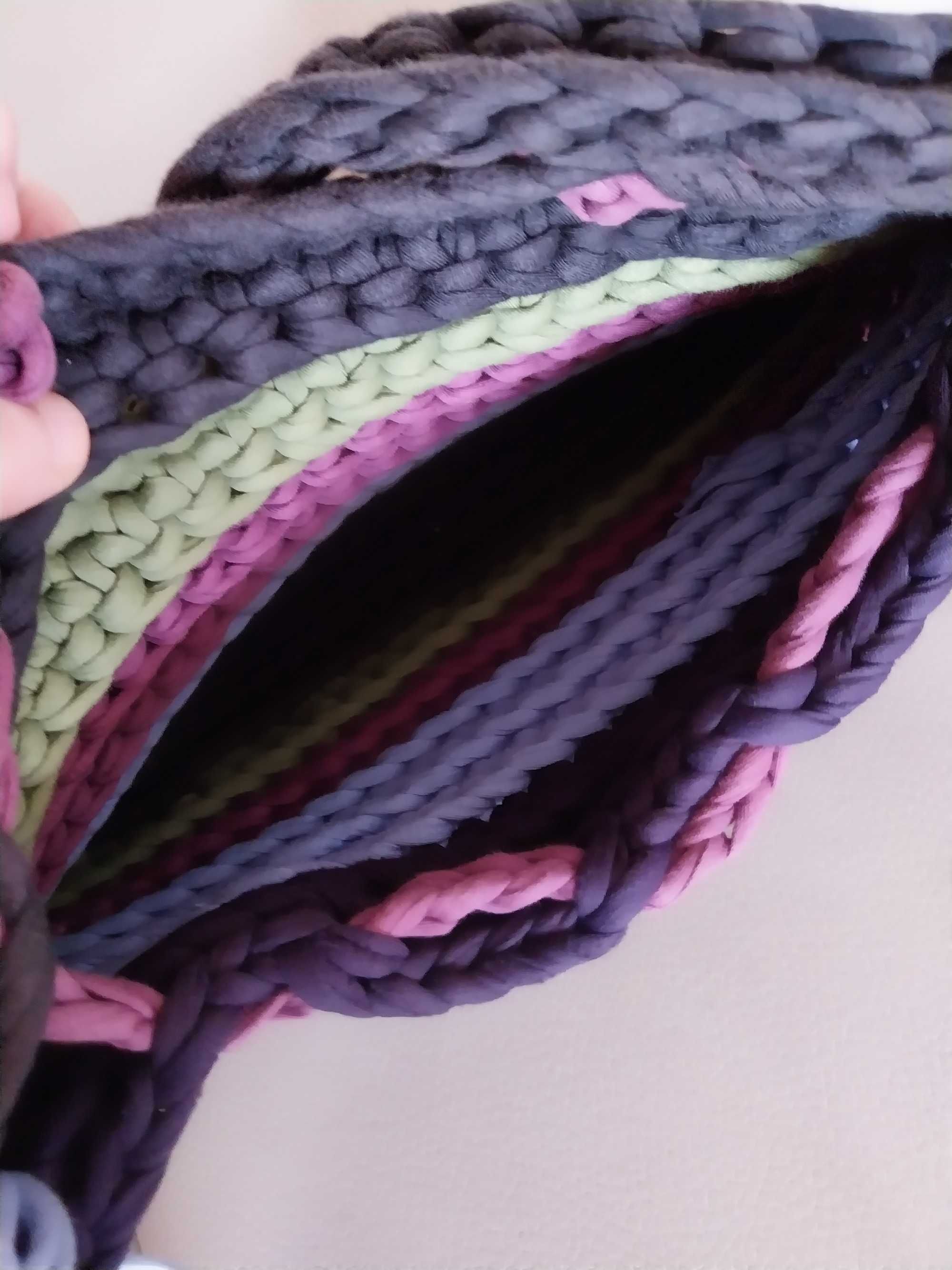 Mala em macramé, várias cores