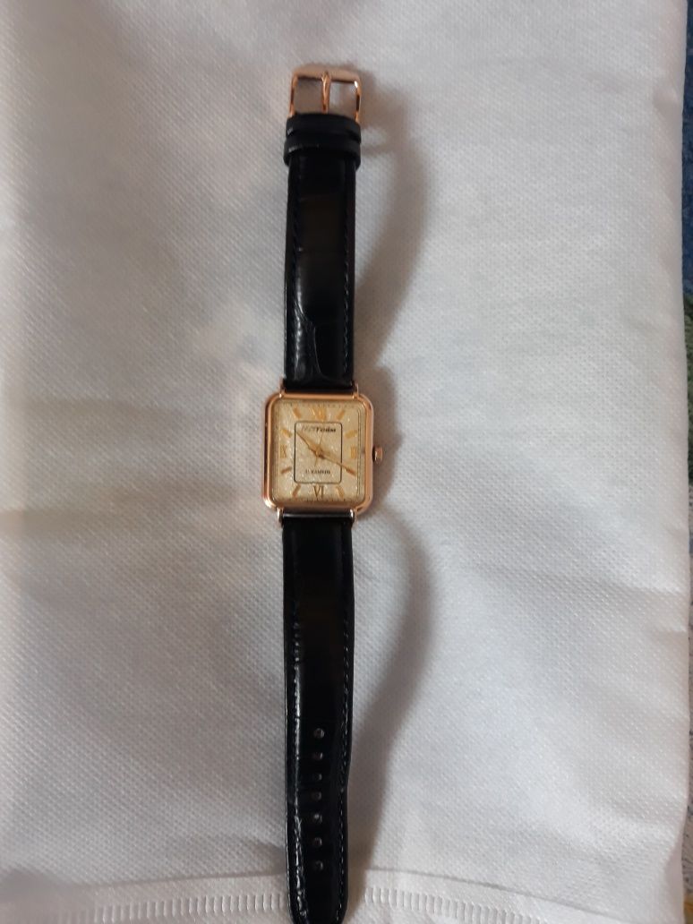 Золотые часы  МакТайм 585 оригинал