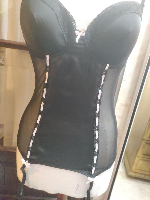 Lingerie/ body corpetes