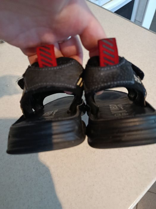 Сандалі хлопчачі