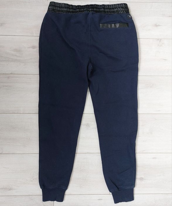 Spodnie damskie dresowe granatowe Guess M