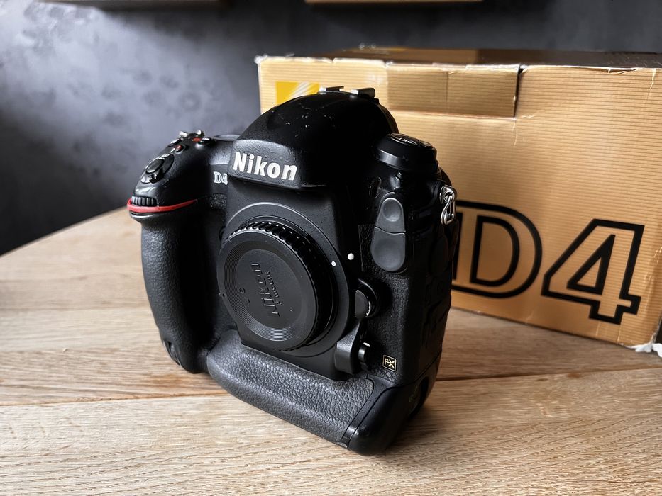 Nikon D4 body lustrzanka pełna klatka