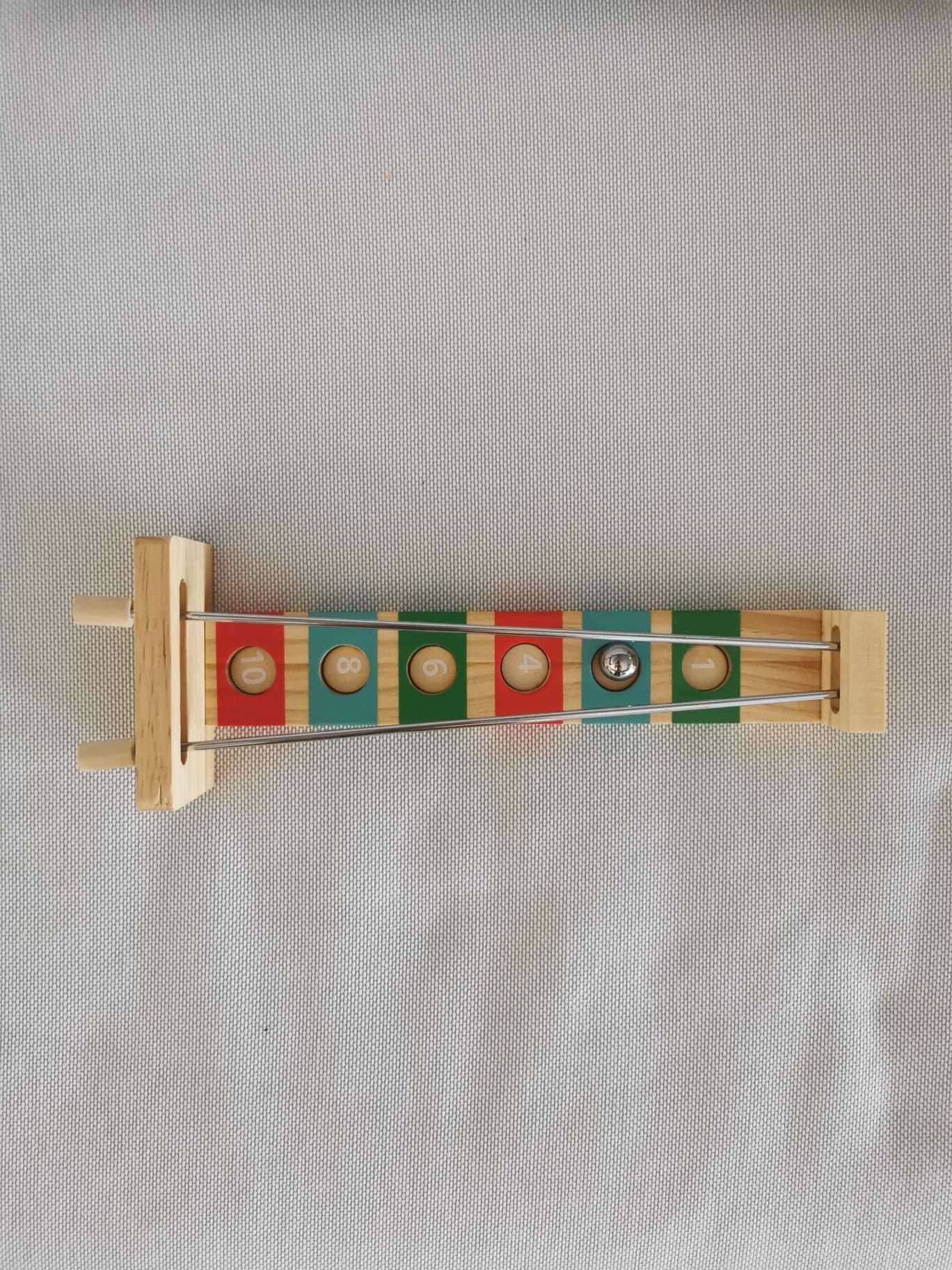 Jogo de Equilíbrio com Bola