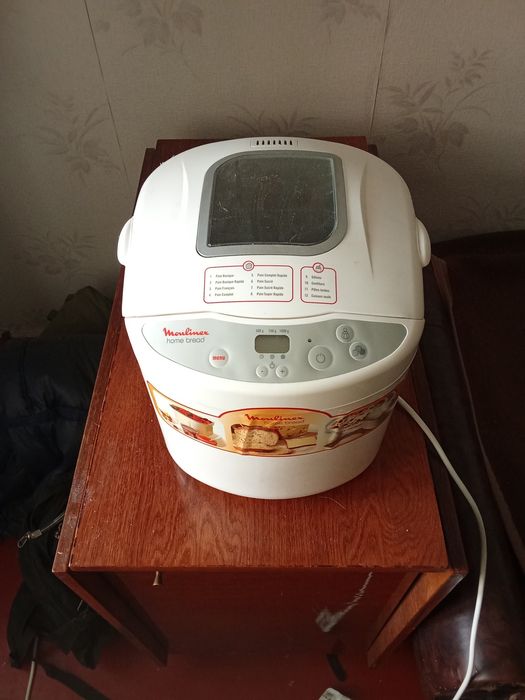 Продам хлібопічку Moulinex home bread