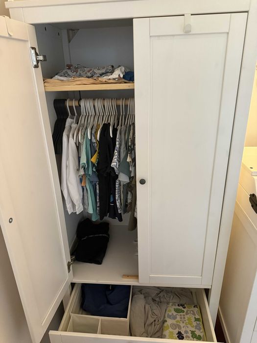 Zestaw mebli dziecięcych IKEA SUNDVIK szafa, łóżko, przewijak, dodatki