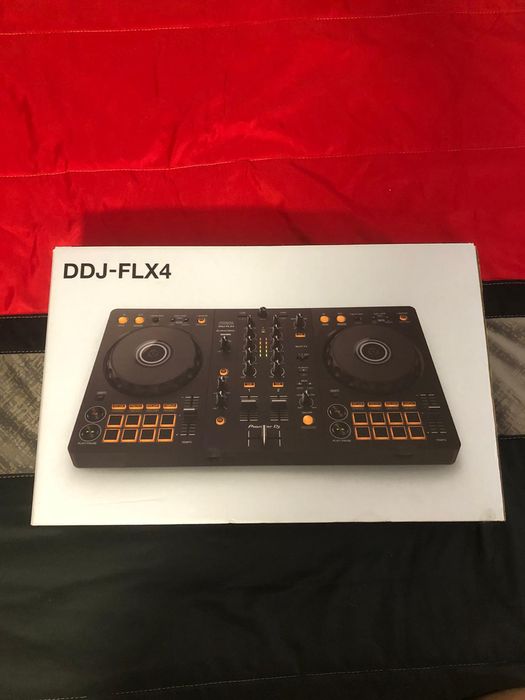 Controladora DDJ-FLX4