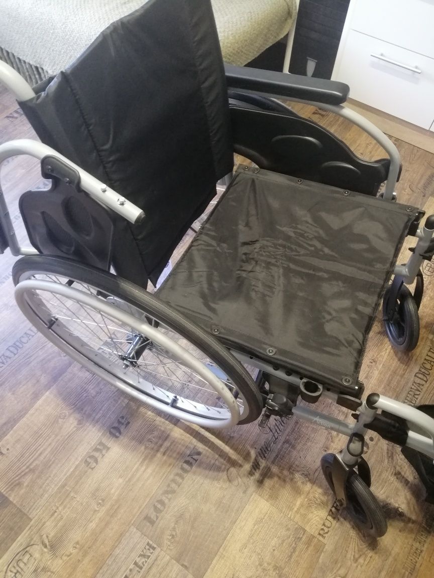 Инвалидная коляска Invacare Action 1 R