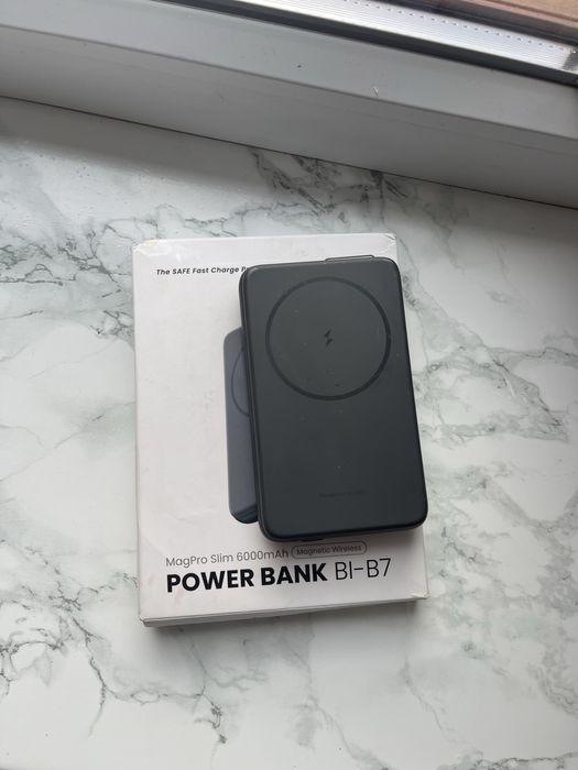 Павербанк INIU 6000 Максейф