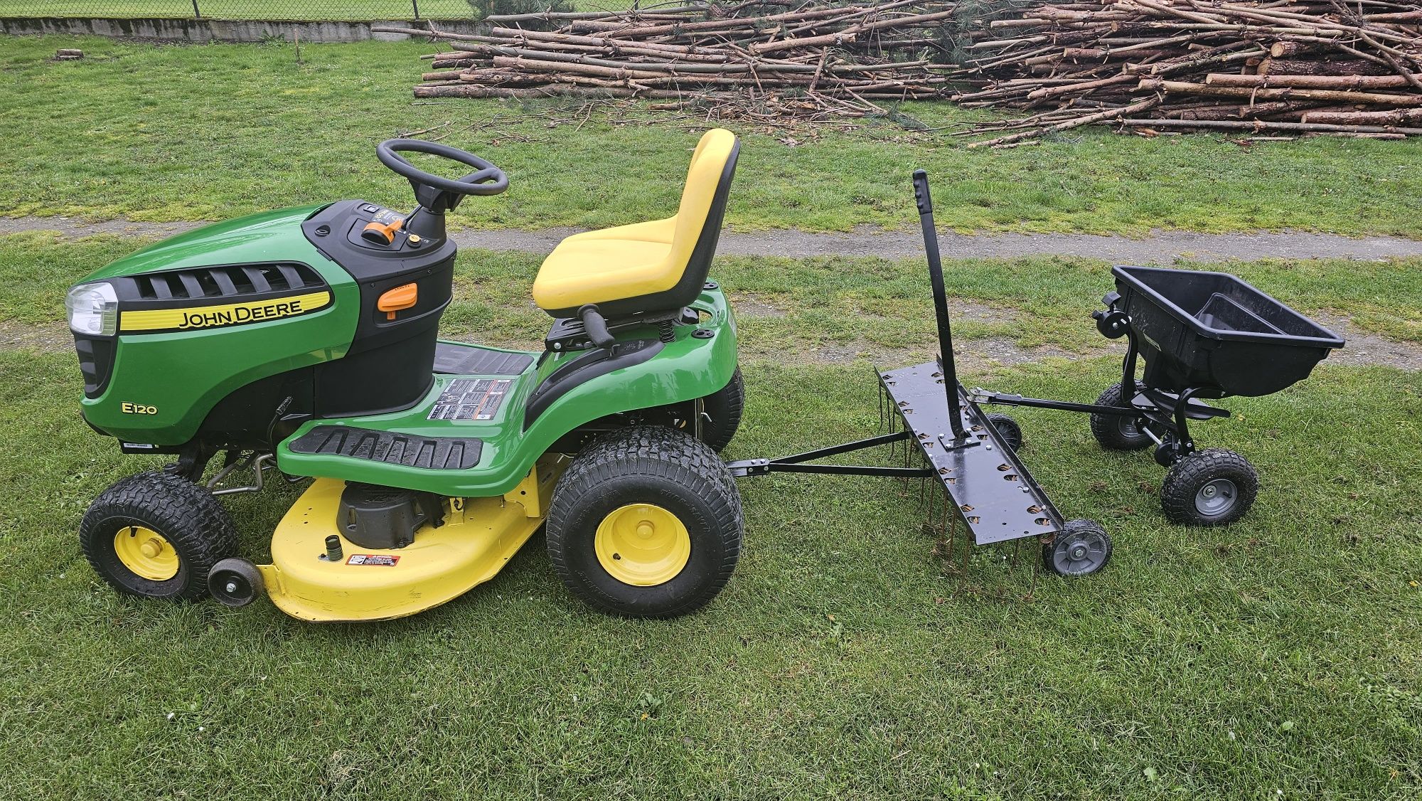 Traktorek do trawy John Deere 20 koni 2 cylindry