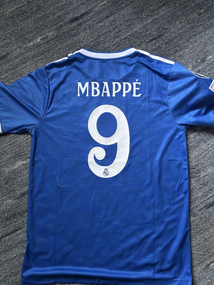Real Madrid Mbappe 9