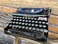 Antiga máquina de escrever Urz