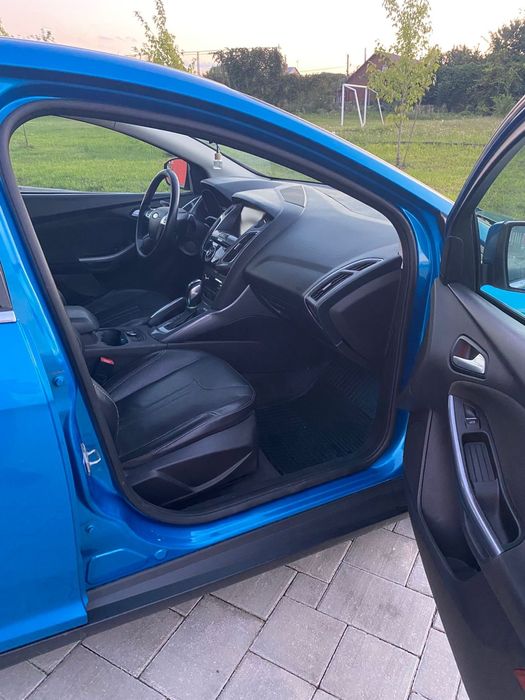 Ford Focus  Titanium  муз. с-ма "Sony"