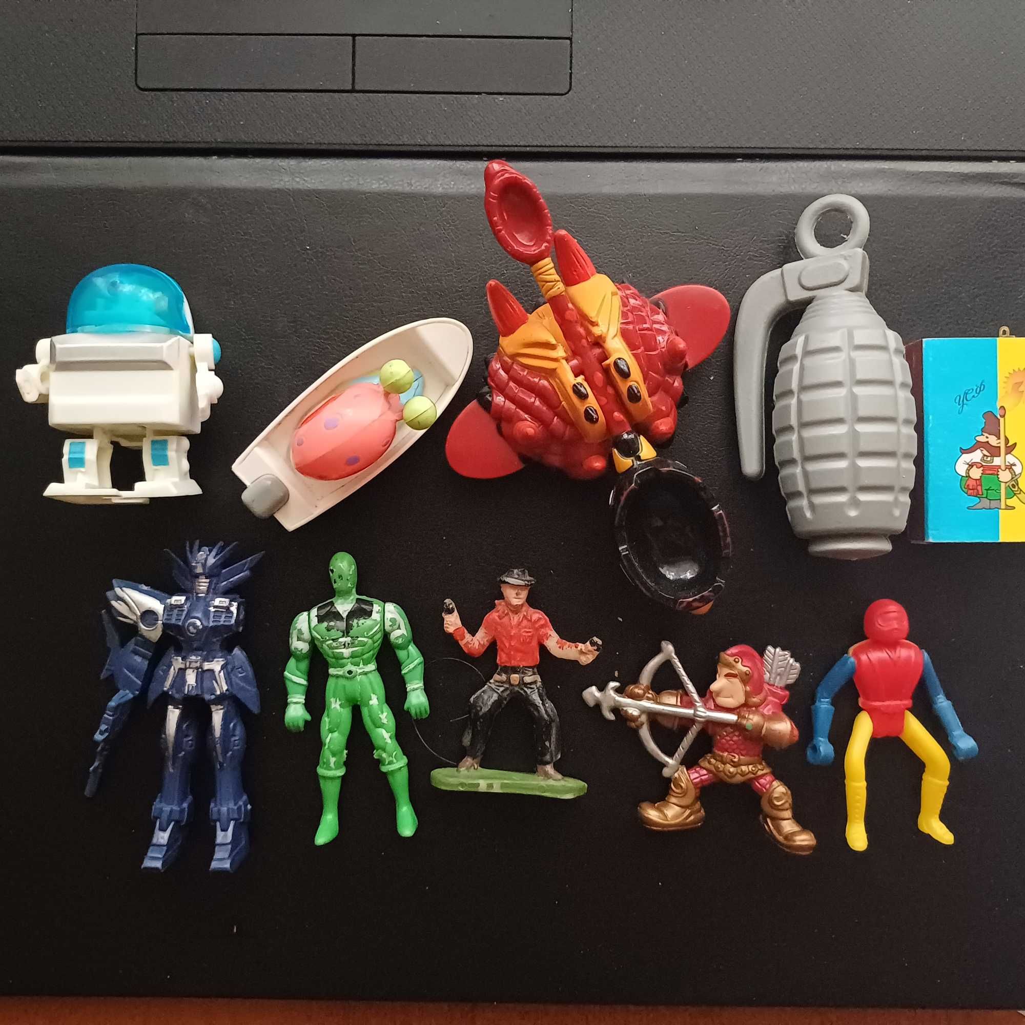 Игрушки, мультики, человечки, фигурки, монстры