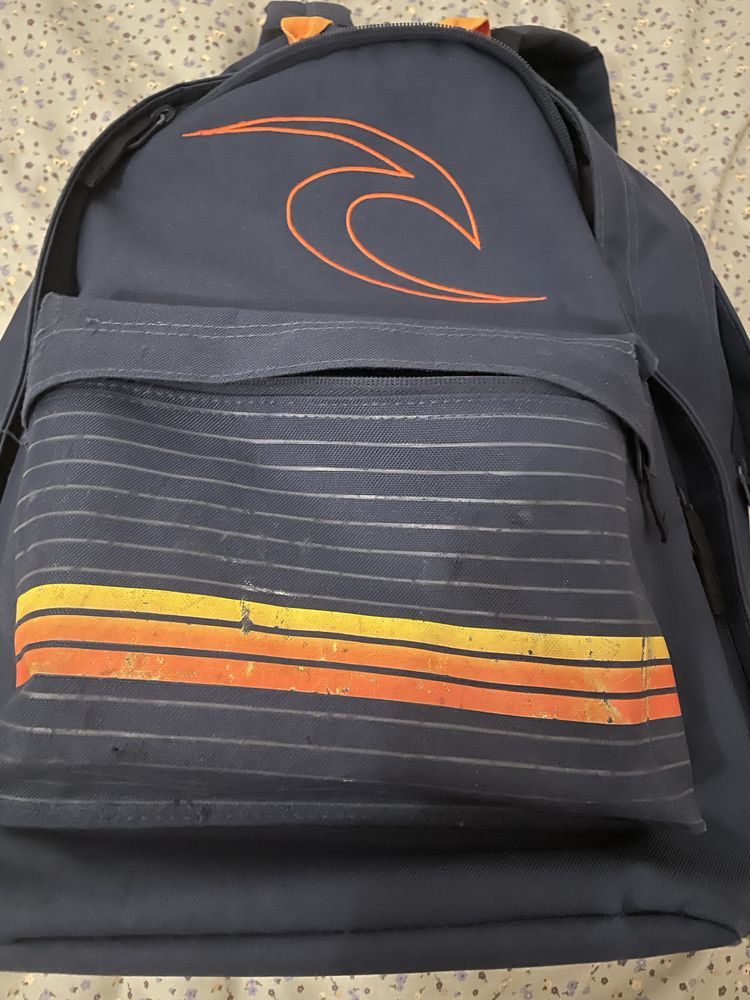 Mochila Ripcurl com vários bolsos