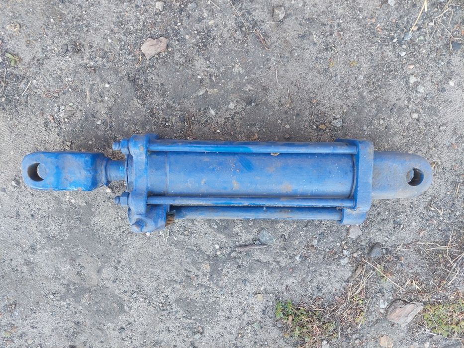 Гідроциліндир ЦС-75