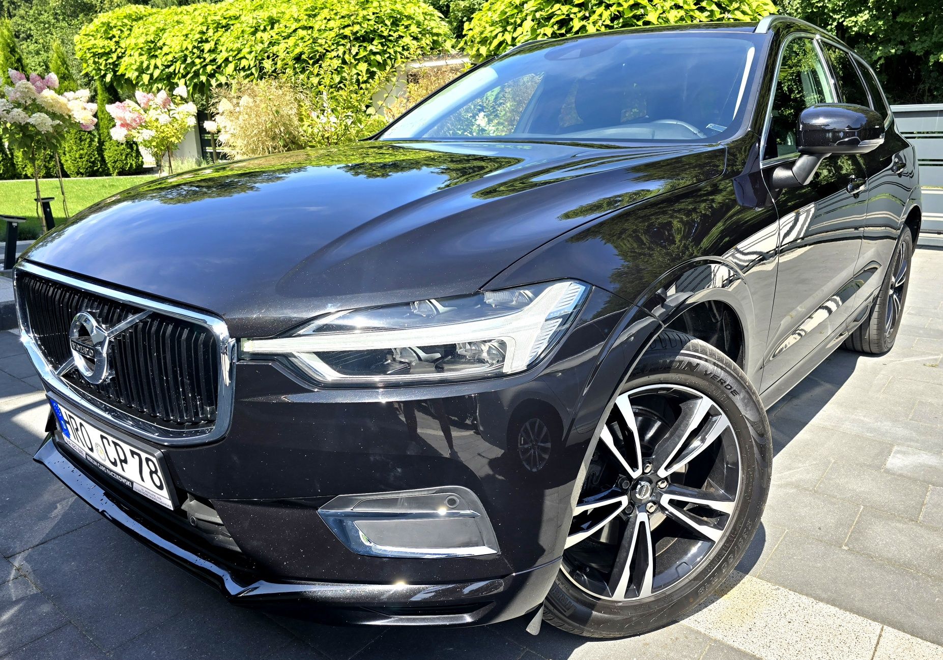 Volvo XC 60 2021r D4 FULL LED kamera RADAR asystent BLIS Z NIEMIEC