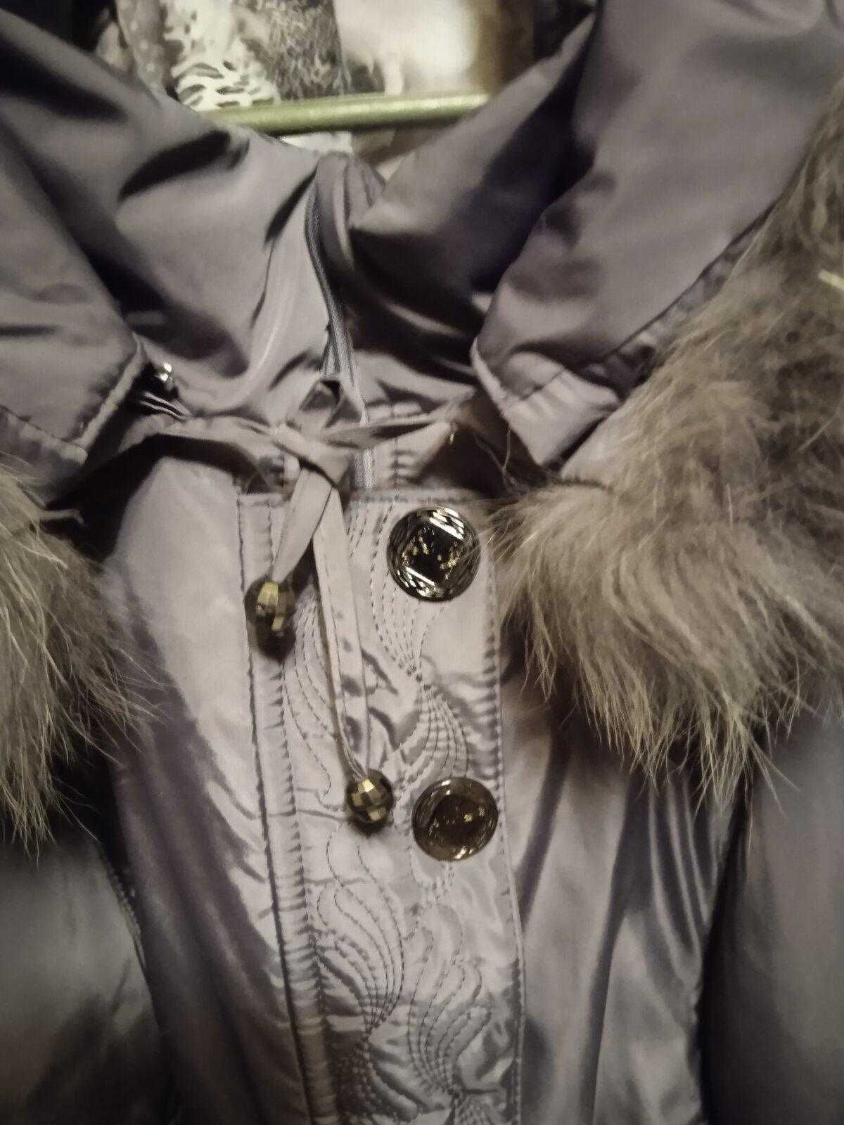 Продам женское длинное зимнее пальто