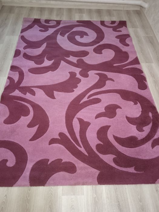 Продам килим на підлогу 3*1,95