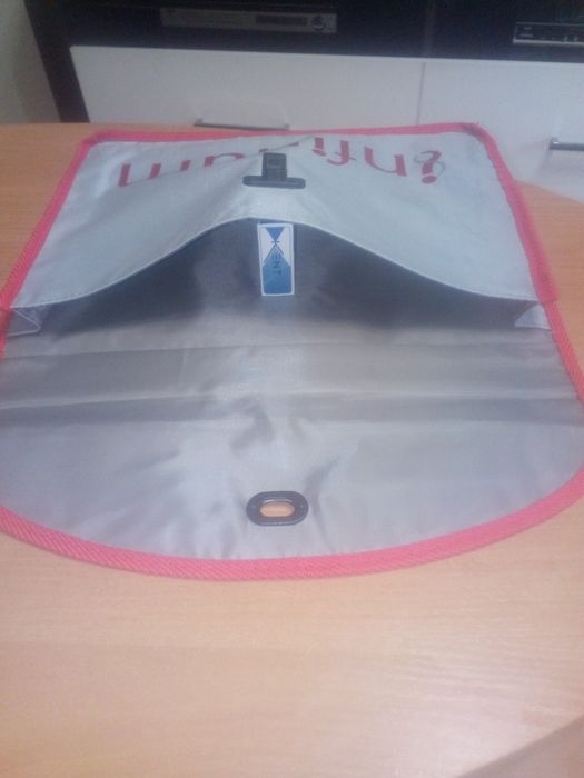 Легкая сумочка папка для школьников.